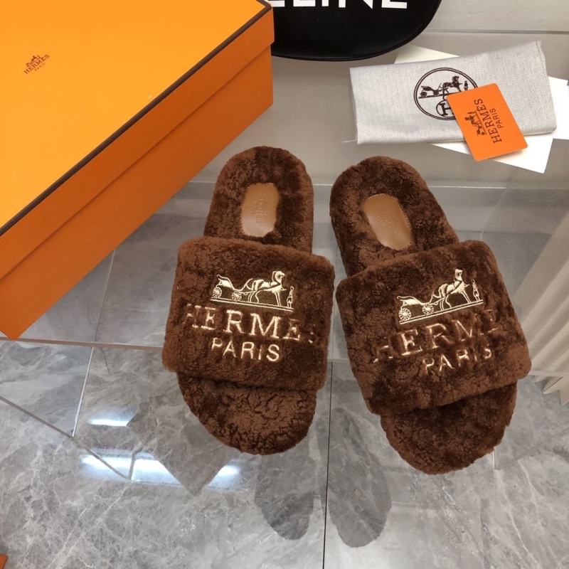 H**mes slippers